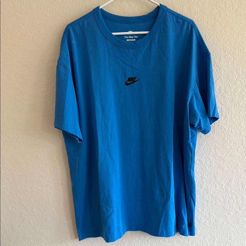 Nike Men's Vibrant Blue Tee